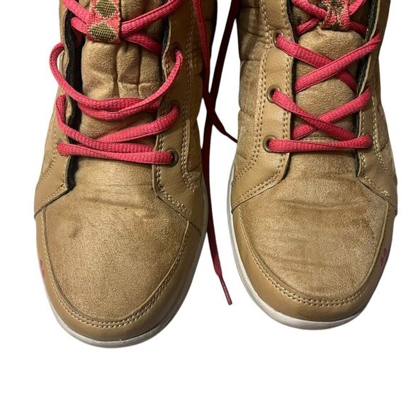 Ryka Aurora Quilted Tan lightweight Sneaker Boot - Picture 2 of 9